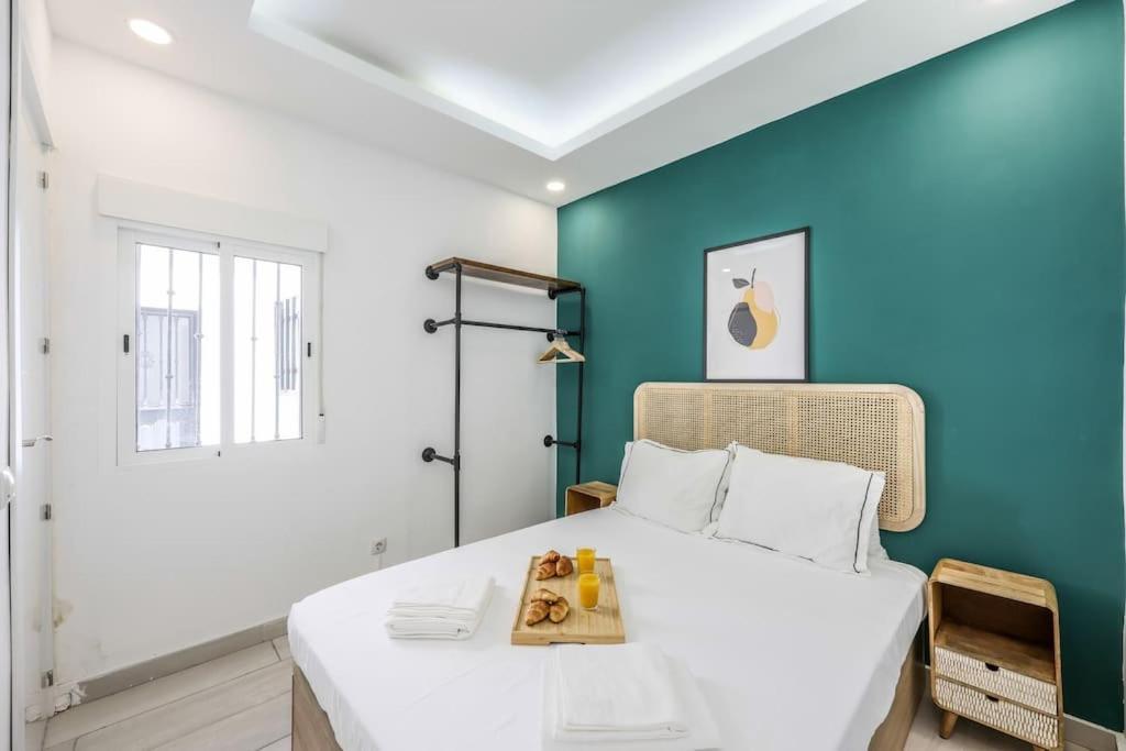 Luxe Apartment In Tetuan Madrid Exterior foto