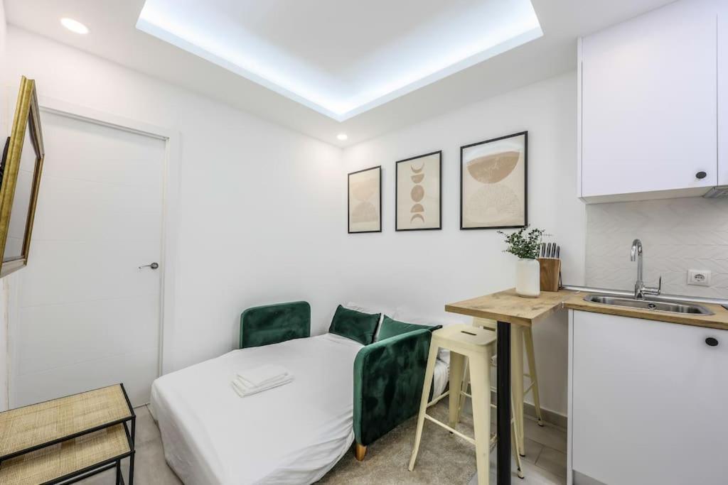 Luxe Apartment In Tetuan Madrid Exterior foto