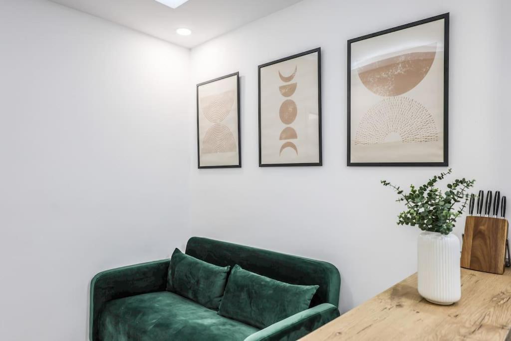 Luxe Apartment In Tetuan Madrid Exterior foto